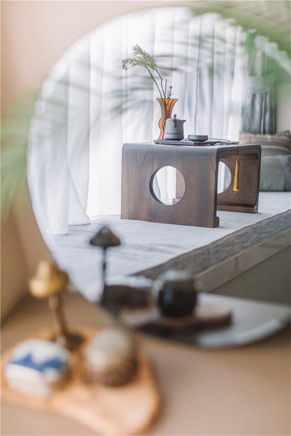 你家是帶飄窗的戶型，就偷著樂吧！這樣設計，比陽臺還漂亮實用